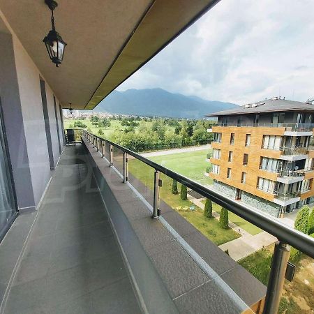 Private Apartment In Aparthotel Cornelia Razlog Exterior photo